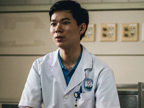 NÓNG: Sức khỏe bác sĩ Hoàng Công Lương chuyển biến xấu trước thềm phiên toà