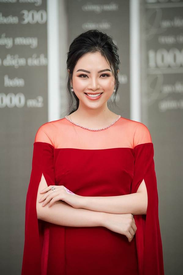 Hoa hậu Đặng Thu Thảo đẹp không tì vết với sắc hồng pastel-8