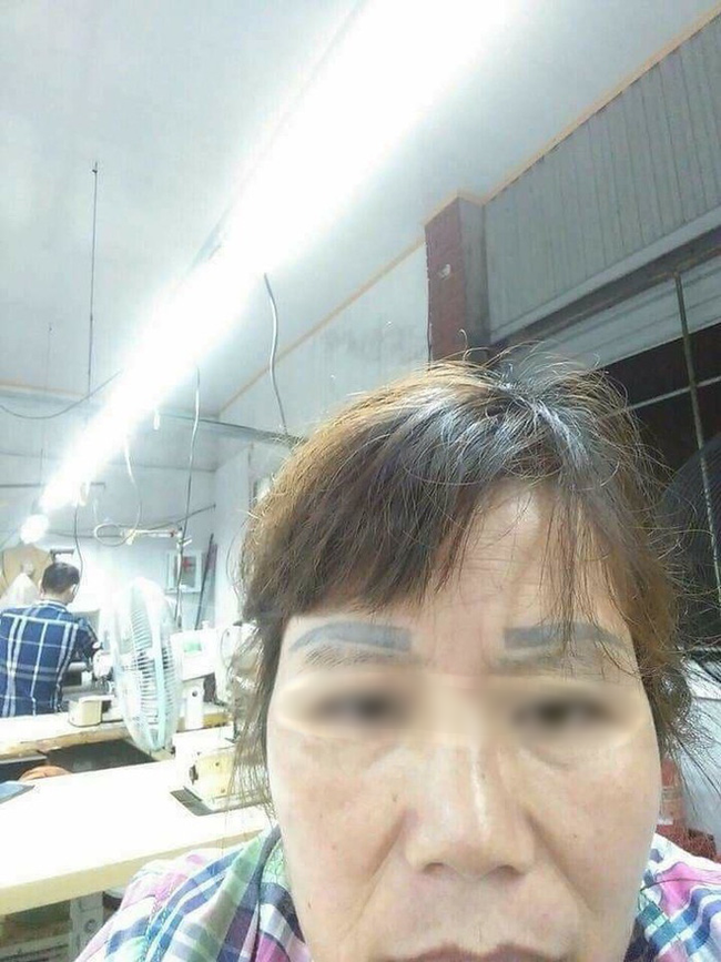 Thảm họa phun xăm lông mày của cô trung niên khiến dân mạng dù thương vẫn chẳng thể nhịn cười-5