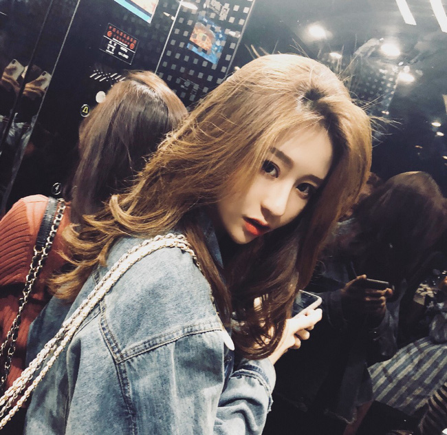 Lỡ tay tắt nhầm filter làm đẹp lúc livestream, hot girl mất hơn trăm ngàn lượt follow vì để lộ nhan sắc thật-2