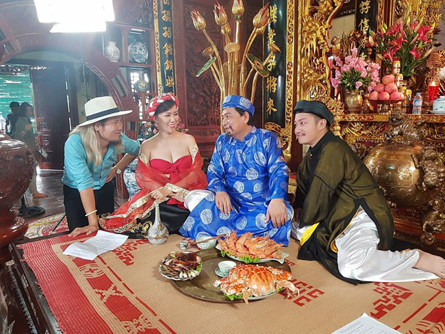 Cô trợ lý lừa tiền Quang Tèo tung ảnh gợi cảm, fan phát hiện sự thật bất ngờ-16