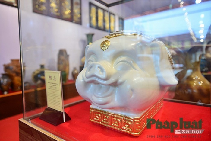 Lợn đất giá...trăm triệu cháy hàng dịp Tết Kỷ Hợi 2019-11