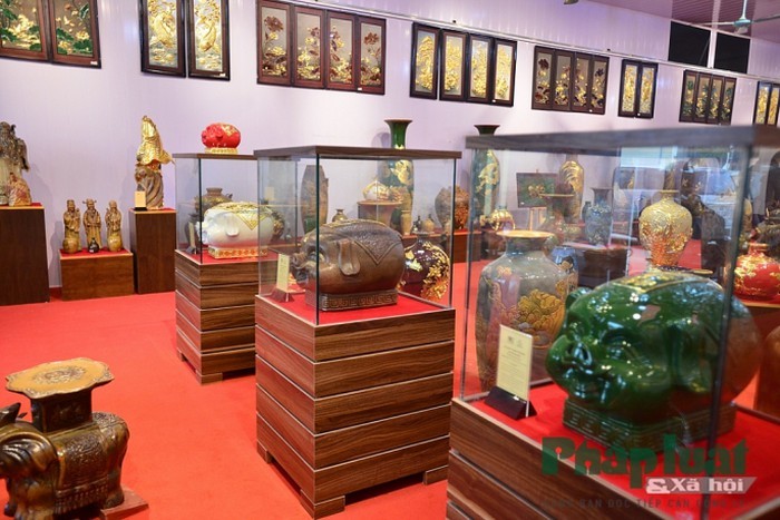 Lợn đất giá...trăm triệu cháy hàng dịp Tết Kỷ Hợi 2019-12