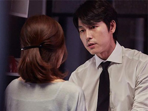 Lắp camera chống trộm, vợ trẻ cay đắng phát hiện chồng ngoại tình nhưng bất ngờ hơn là lý do phía sau-3