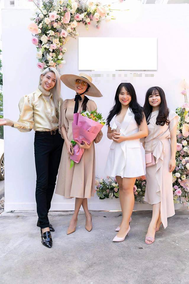 Sau khi ông xã để lộ về thành viên mới, Lan Khuê lại lộ vòng 2 to bất thường-2