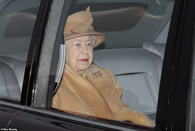 Công nương Kate tái xuất sau Giáng sinh, tiếp tục dính nghi án mang thai lần 4 vì dấu hiệu này-3