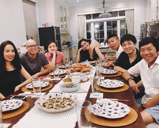 Biệt thự xa hoa như cung điện của các mỹ nhân Việt-8