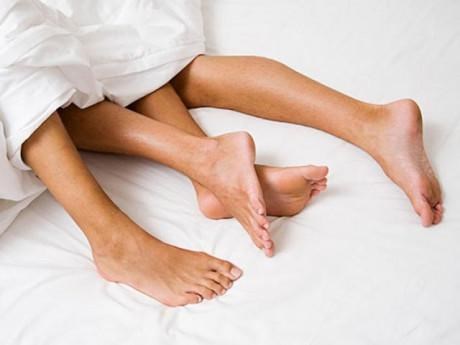 Đang 'lên đỉnh' với bạn trai lại gọi tên chồng cũ, người phụ nữ gặp kết cục thảm khốc