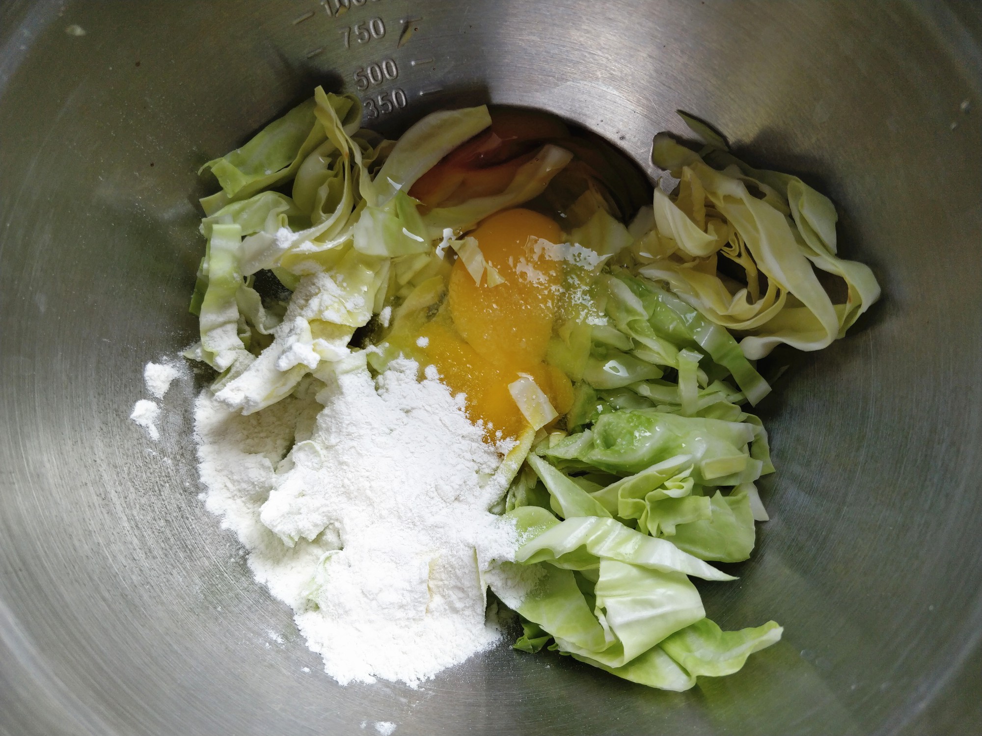 Làm bánh bắp cải chiên cho bữa sáng lạ miệng mà ngon tới không ngờ-1