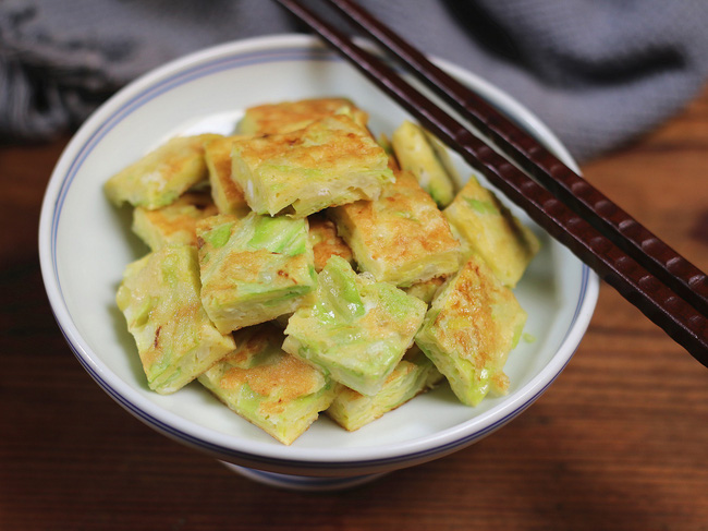 Làm bánh bắp cải chiên cho bữa sáng lạ miệng mà ngon tới không ngờ-3