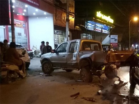 Nam cảnh sát giao thông gây tai nạn liên hoàn ở Sơn La