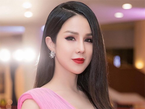 Diệp Lâm Anh tại WeChoice Awards: Quá đỗi xinh đẹp nhưng bất ngờ nhất là có thể khiến người khác thất nghiệp vì điều này