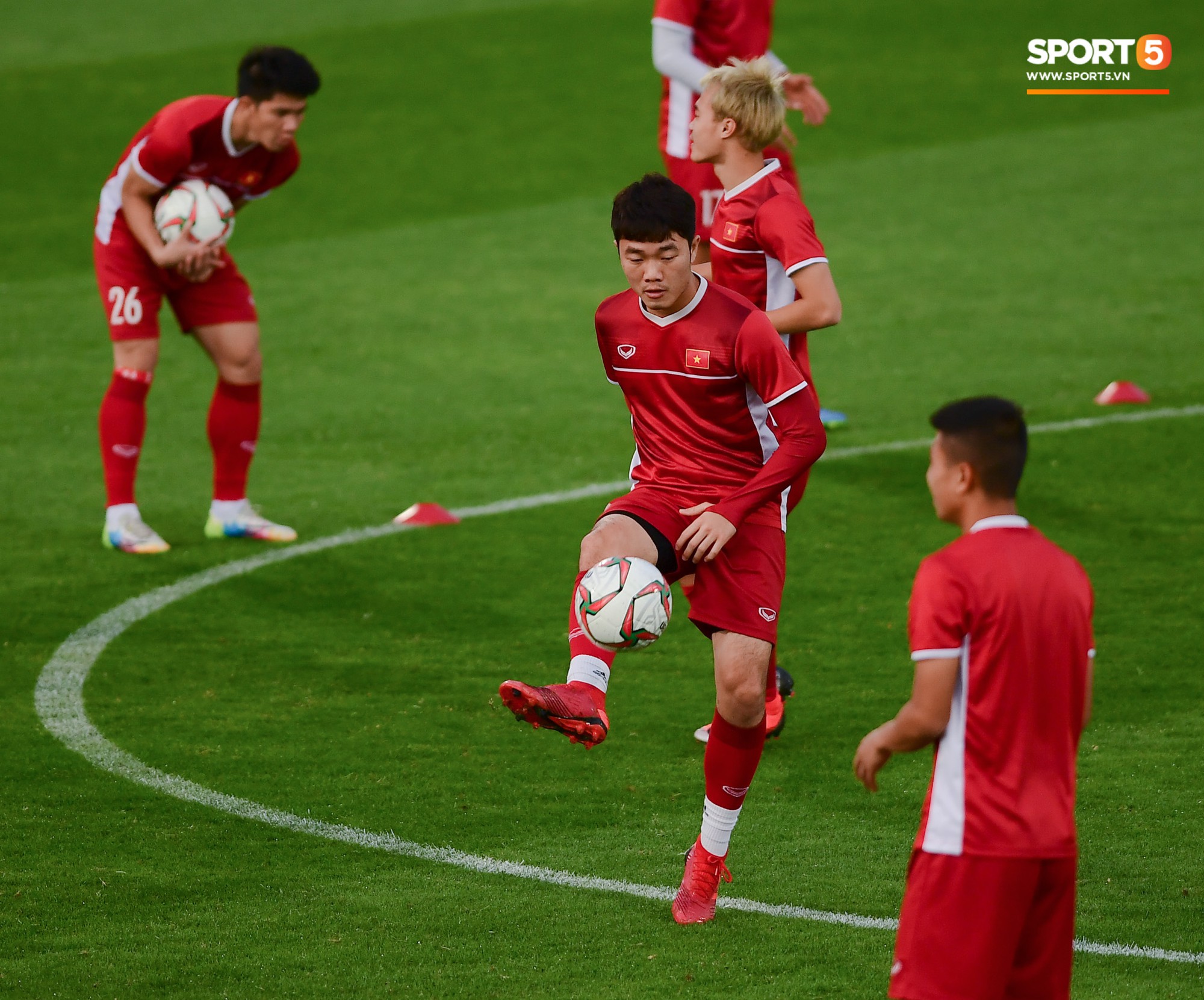 Xuân Trường: Asian Cup 2019 là khởi đầu mới hay tiếp tục đóng đinh với vai trò sau cánh gà?-1