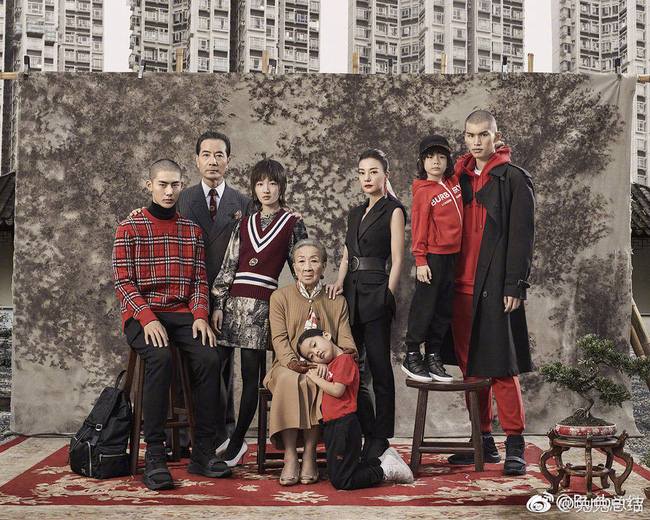 Đổi kiểu tóc và makeup, Triệu Vy khiến dân tình xôn xao: người khen thời thượng, người chê Én nhỏ mà như Diều hâu”-1