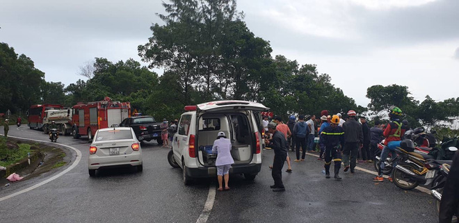 Hiện trường kinh hoàng vụ xe khách chở hàng chục sinh viên lao xuống vực sâu ở đèo Hải Vân-6