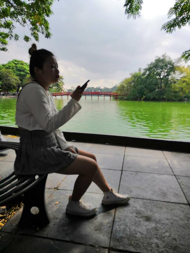 Mặc đẹp xúng xính rồi nhờ chồng chụp ảnh, người vợ đứng hình khi thấy sản phẩm-3