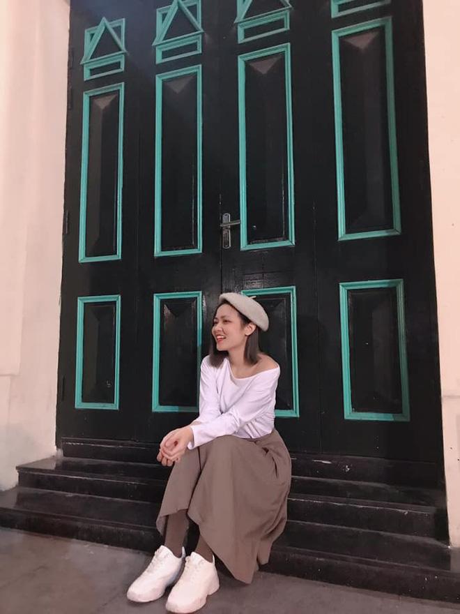 Mặc đẹp xúng xính rồi nhờ chồng chụp ảnh, người vợ đứng hình khi thấy sản phẩm-8