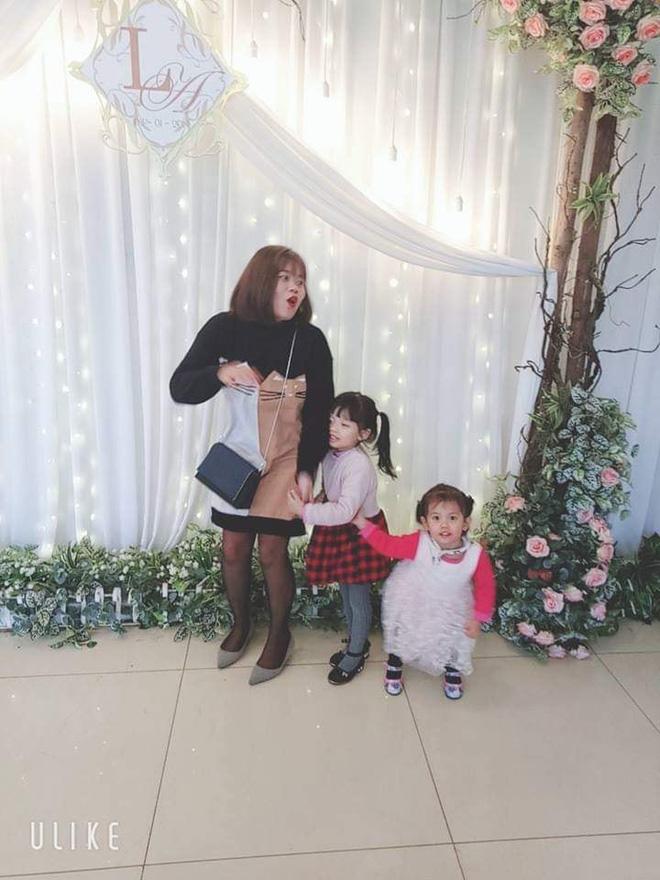 Mặc đẹp xúng xính rồi nhờ chồng chụp ảnh, người vợ đứng hình khi thấy sản phẩm-1