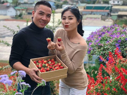 Vừa làm lành 1 tháng, MC Hoàng Linh lại làm vị hôn phu nổi giận, phản ứng của anh khiến cô thấy 