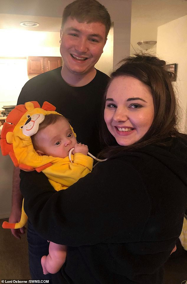 Đi siêu âm thấy xương con bị gãy, cha mẹ không ngờ đến điều khủng khiếp này xảy đến khi con chào đời-2