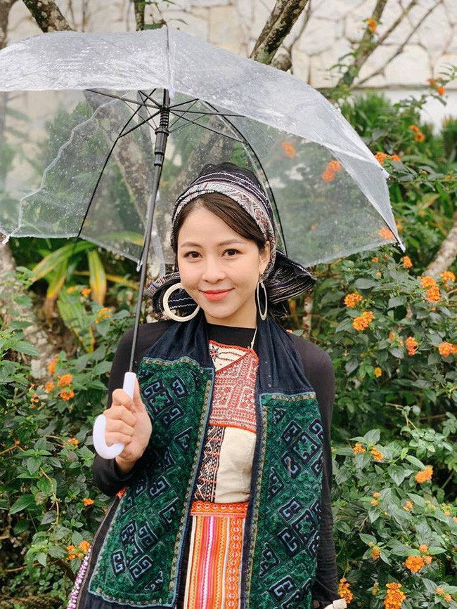 Bị ném đá vì phát ngôn có cơ hội sẽ yêu thử Bùi Tiến Dũng, hot girl Trâm Anh còn thách antifan đánh nhau?-2