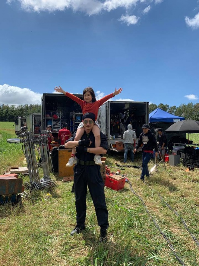 Bà xã thừa nhận nhiều lúc mệt mỏi vì Huy Khánh: Người đàn ông không bao giờ chịu trưởng thành lại còn rất yếu đuối-3