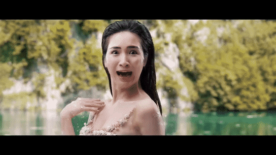 Hòa Minzy liên tục bị chỉ trích, 4 năm vào showbiz vẫn chưa chịu lớn?-1