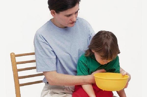 3 cháu nhỏ nhập viện vì uống nhầm thuốc người lớn, bác sĩ vạch rõ nguyên nhân do bố mẹ-2