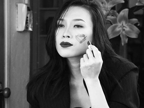 Dân mạng tiếp tục đồn đoán về người đàn ông trong bóng tối của Mỹ Tâm suốt 20 năm qua-7