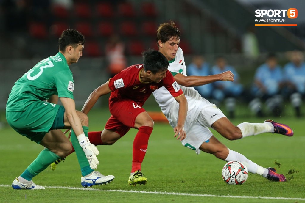 Báo châu Á chấm điểm Iraq 3-2 Việt Nam: Văn Lâm nhận điểm thấp nhất, Công Phượng sáng không ai bằng-4