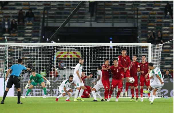 Dương Hồng Sơn, Thế Anh lên tiếng bênh vực Đặng Văn Lâm-1