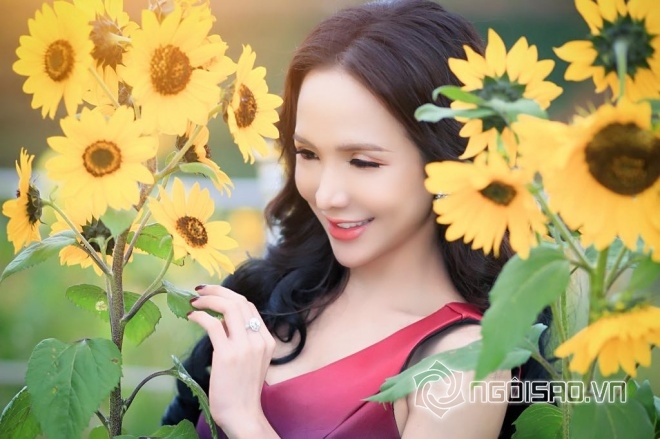 Mỹ nhân chuyển giới Đoàn Trần đẹp nao lòng giữa đồng hoa Đà Lạt-4