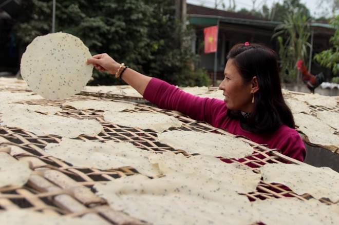 Đầu năm trồng sắn, cuối năm làm bánh đa, mỗi nhà thu nhập hàng chục triệu dịp Tết-4