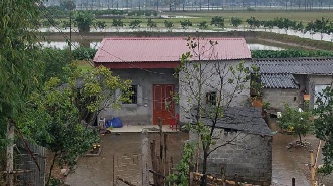 Tiết lộ gia cảnh khốn khó của cô gái chết lõa thể ở vườn hoa Hà Đông-1