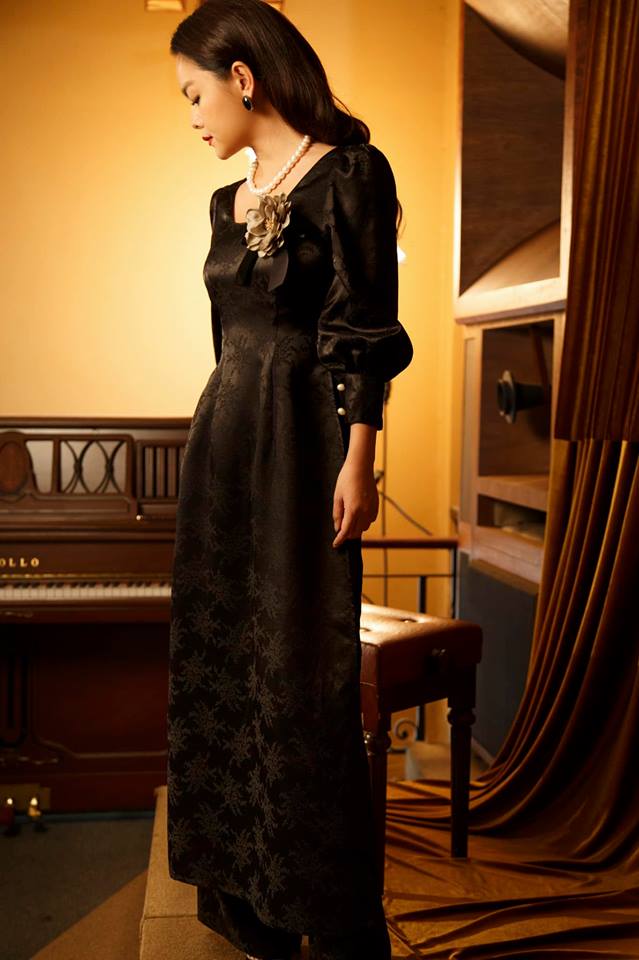 Phạm Quỳnh Anh kiêu sa, duyên dáng khi diện áo dài-3