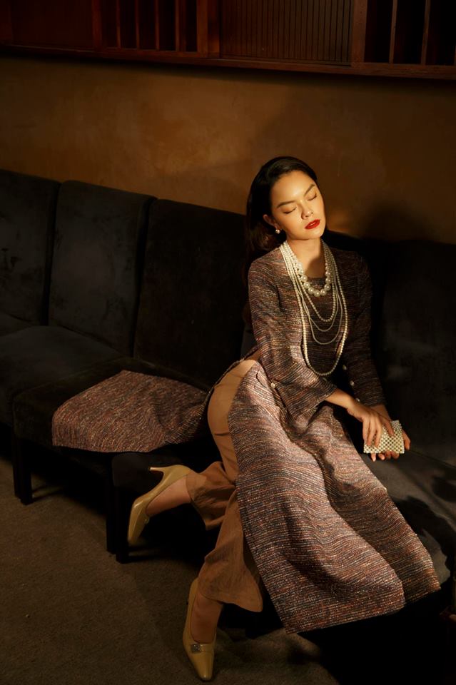 Phạm Quỳnh Anh kiêu sa, duyên dáng khi diện áo dài-5