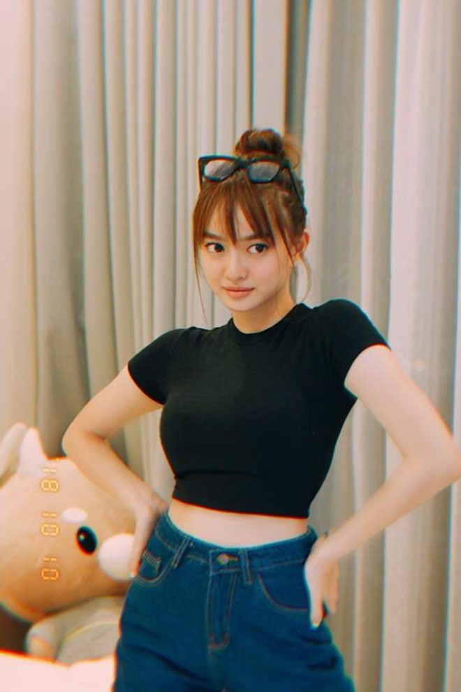 Nữ chính Em chưa 18 - Kaity Nguyễn lần đầu khoe ảnh bikini gợi cảm-10