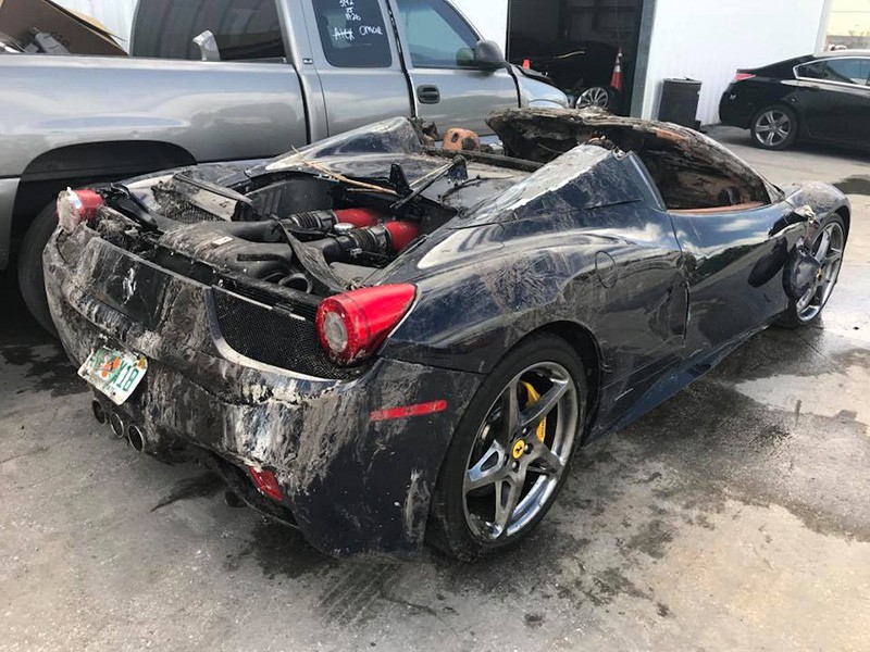 Cận cảnh trục vớt một chiếc Ferrari 360 bị thuỷ táng”-3