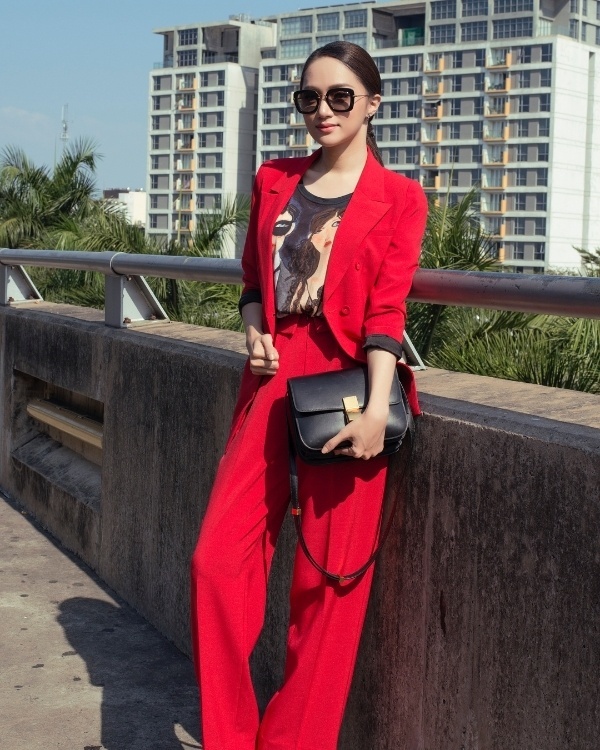 3 người đẹp xứng danh nữ hoàng suit của Vbiz-8