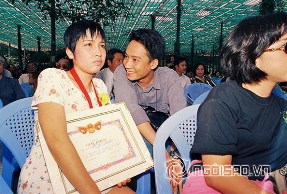 Bức ảnh hiếm trong đám cưới 21 năm về trước của ca sĩ Mỹ Linh lần đầu được hé lộ-2
