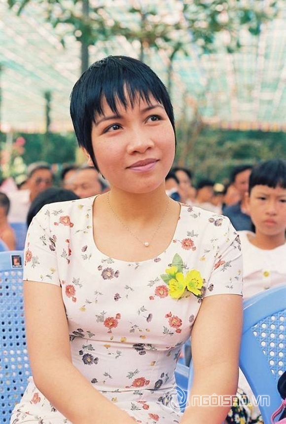 Bức ảnh hiếm trong đám cưới 21 năm về trước của ca sĩ Mỹ Linh lần đầu được hé lộ-4