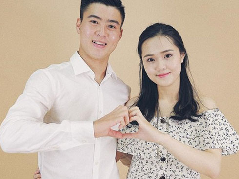 CĐV vào tận ảnh của bạn gái Duy Mạnh chửi bới, Văn Lâm lại nhận được phản ứng trái ngược-8