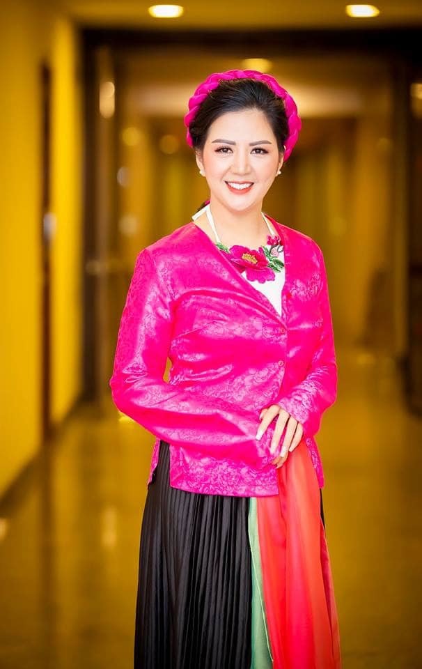 Thân thế ít biết của nữ ca sĩ Đinh Hiền Anh-1