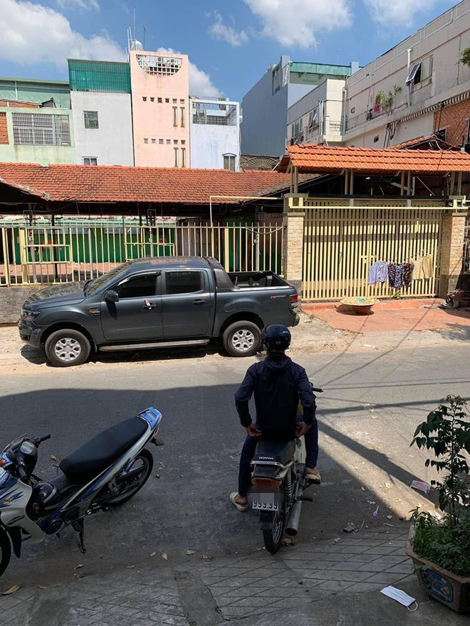 Thanh niên mang hàng trăm triệu đi mua chiếc xe Dream biển ngũ quý 9 siêu hiếm-3