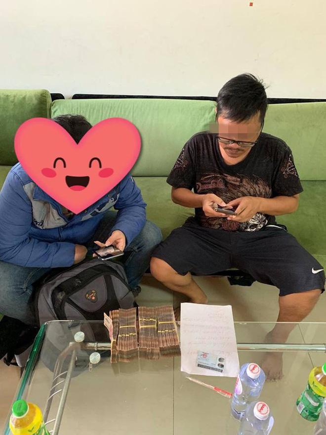 Thanh niên mang hàng trăm triệu đi mua chiếc xe Dream biển ngũ quý 9 siêu hiếm-2