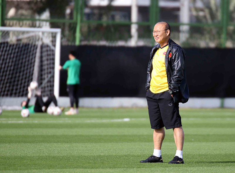 Đặng Văn Lâm, Công Phượng tươi rói chờ đấu Iran-10