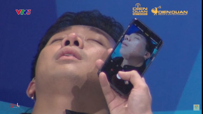 Trấn Thành ngủ ngáy, đòi ăn khắp mọi nơi khiến khán giả xót xa: Nghệ sĩ nhiều tiền nhưng rõ khổ-1