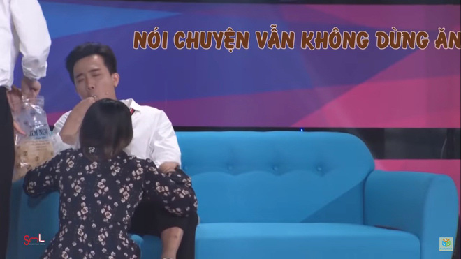 Trấn Thành ngủ ngáy, đòi ăn khắp mọi nơi khiến khán giả xót xa: Nghệ sĩ nhiều tiền nhưng rõ khổ-5