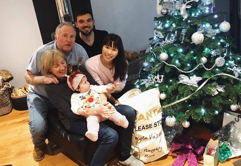 Chân dung cô nhóc mới 6 tháng đã nặng bằng bé 1 tuổi của siêu mẫu Hà Anh-15