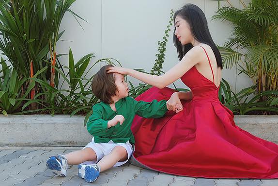 Chồng Tây vừa bị lộ danh tính, Elly Trần lại tiết lộ câu chuyện gia đình đầy bất ngờ-8